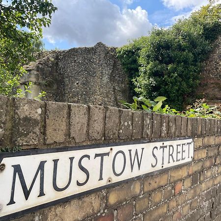 Abbey Gardens Cottage Bury St. Edmunds Exterior foto
